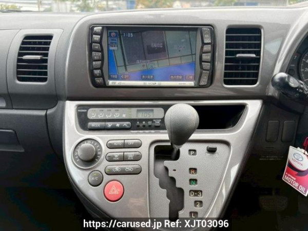 Used 2003 AT toyota wish ZNE10G Image[23]
