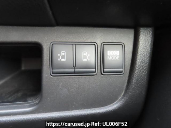 Used 2012 AT nissan serena FC26 Image[29]