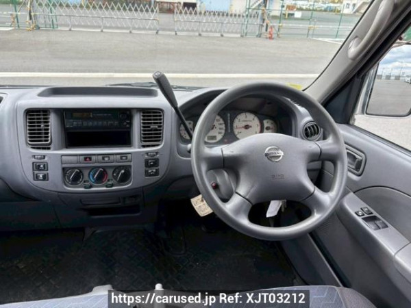Used 2003 AT nissan caravan-bus DWMGE25 Image[22]