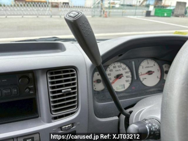 Used 2003 AT nissan caravan-bus DWMGE25 Image[23]