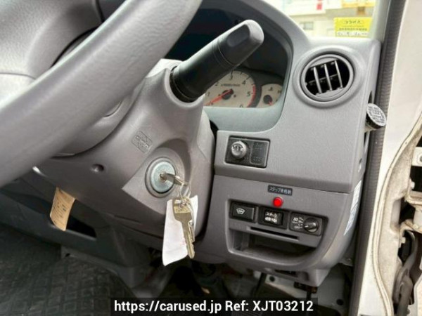Used 2003 AT nissan caravan-bus DWMGE25 Image[25]