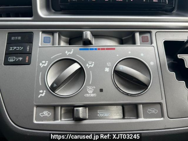 Used 2005 AT toyota raum NCZ20 Image[26]
