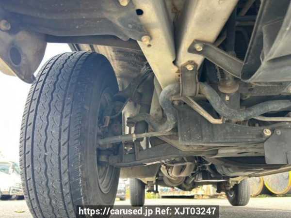 Used 2002 AT toyota hiace-van RZH112V Image[30]