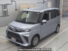 Toyota Roomy M900A