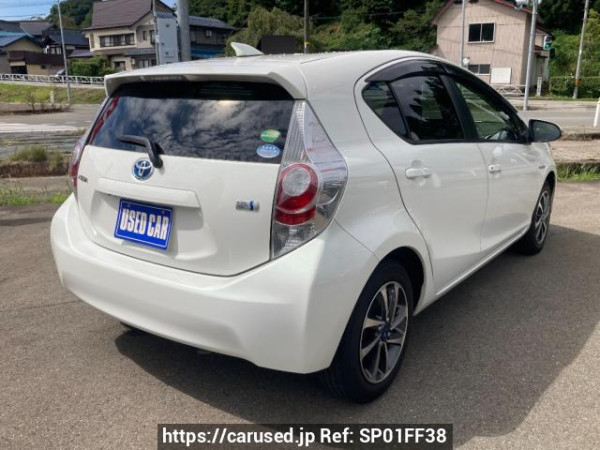 Used 2014 AT toyota aqua NHP10 Image[1]