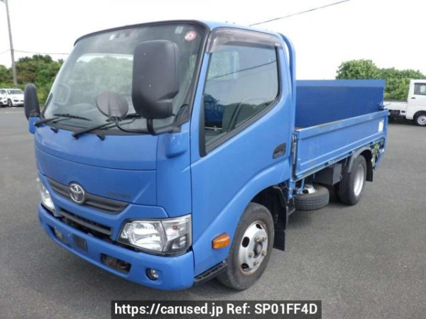 Used 2018 MT toyota dyna-truck XZC605 Image[0]