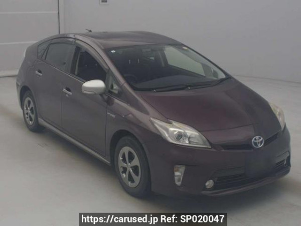 Used 2013 AT toyota prius ZVW30 Image[2]