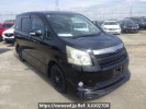 Toyota Noah ZRR70W
