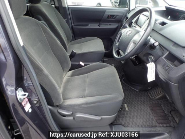 Used 2010 AT toyota noah ZRR70G Image[9]