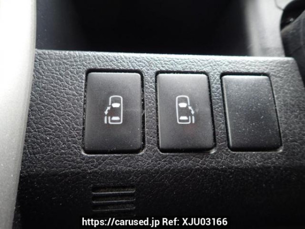 Used 2010 AT toyota noah ZRR70G Image[16]