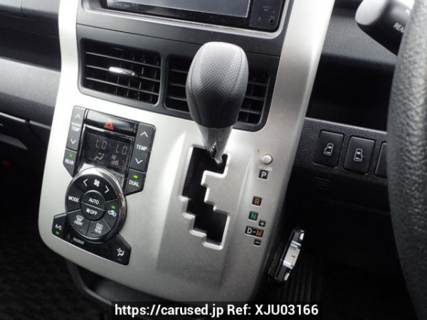 Used 2010 AT toyota noah ZRR70G Image[20]