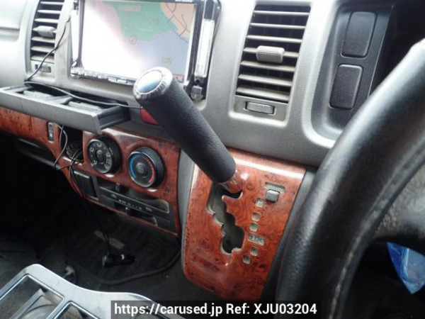 Used 2006 AT toyota regiusace-van KDH205V Image[18]