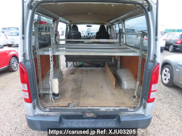 Used 2005 AT toyota regiusace-van KDH200V Image[8]