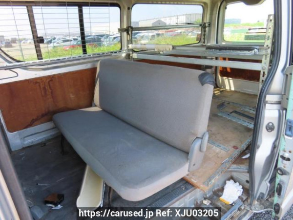 Used 2005 AT toyota regiusace-van KDH200V Image[17]