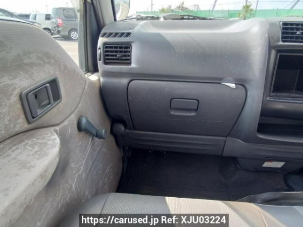 Used 2004 MT mazda bongo-van SK82V Image[17]