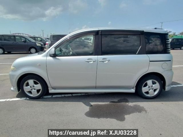 Used 2004 AT toyota sienta NCP81G Image[3]