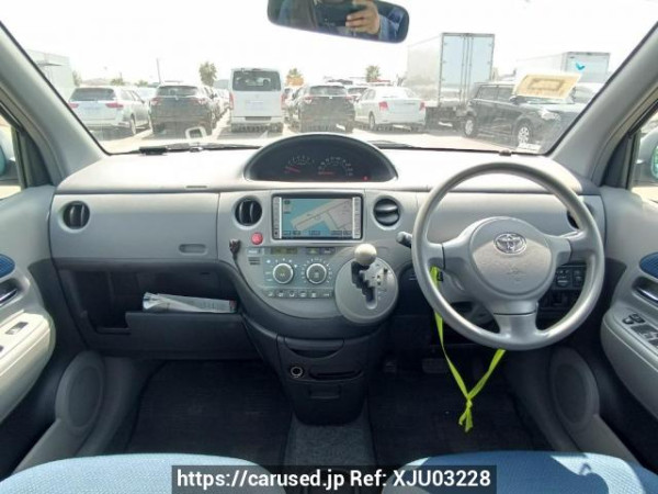 Used 2004 AT toyota sienta NCP81G Image[18]