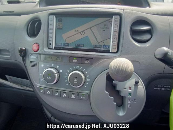 Used 2004 AT toyota sienta NCP81G Image[22]