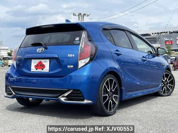 Used 2016 CVT toyota aqua DAA-NHP10 Image[2]