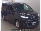 Toyota Noah ZWR90W