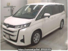 Toyota Noah MZRA90W