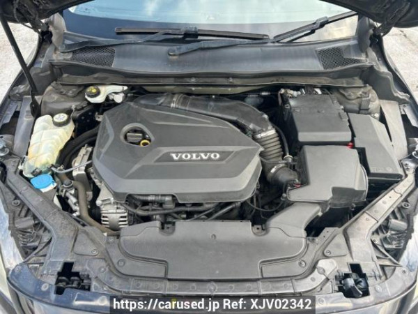 Used 2015 AT volvo v40 MB4164T Image[9]