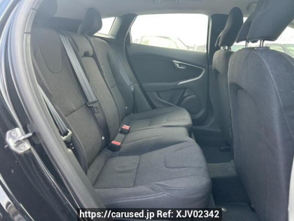 Used 2015 AT volvo v40 MB4164T Image[14]