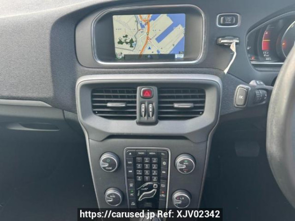 Used 2015 AT volvo v40 MB4164T Image[23]