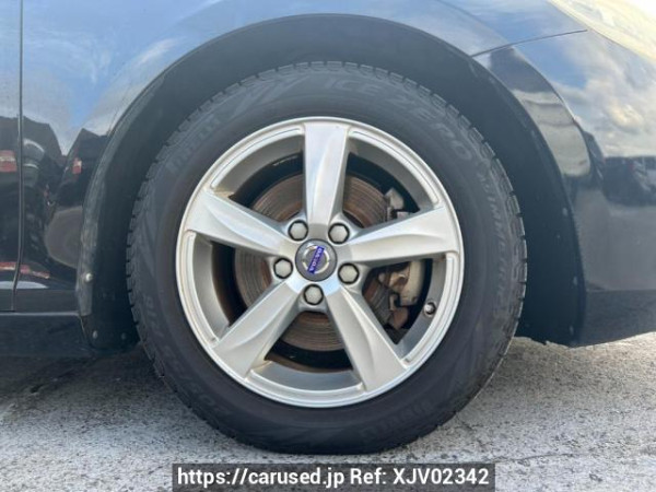 Used 2015 AT volvo v40 MB4164T Image[31]