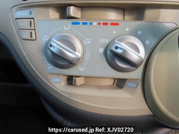Used 2004 AT toyota sienta NCP81G Image[27]