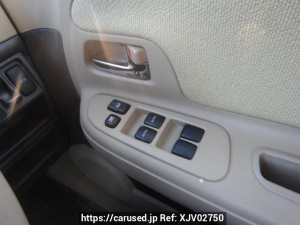 Used 2003 AT toyota sienta NCP81G Image[18]
