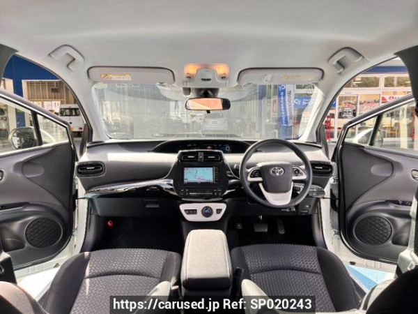 Used 2016 AT toyota prius ZVW50 Image[1]