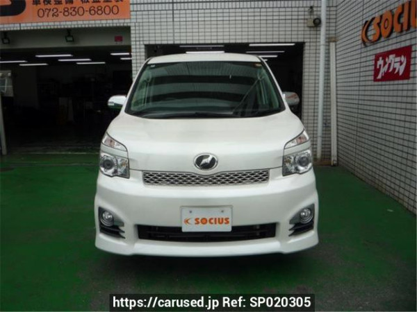 Used 2012 AT toyota voxy ZRR70W Image[1]