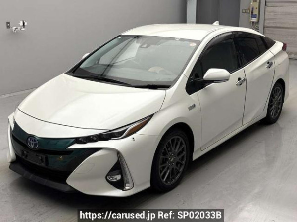 Used 2018 AT toyota prius-phv ZVW52 Image[0]