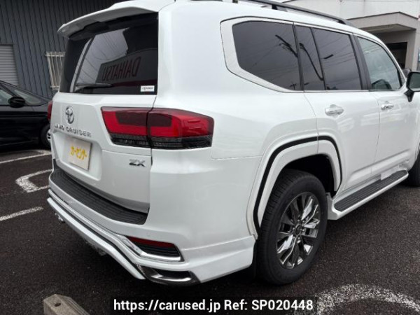 Used 2024 AT toyota land-cruiser VJA300W Image[2]