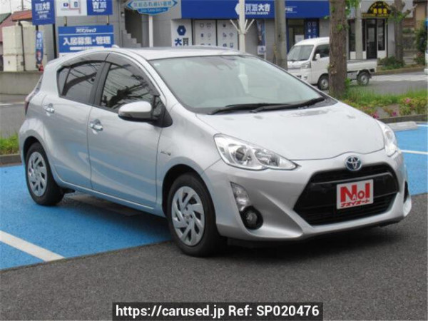 Used 2017 AT toyota aqua NHP10 Image[1]