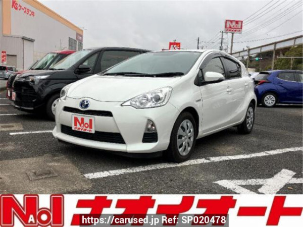 Used 2012 AT toyota aqua NHP10 Image[0]