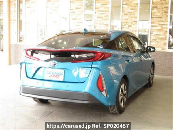 Used 2017 AT toyota prius-phv ZVW52 Image[1]