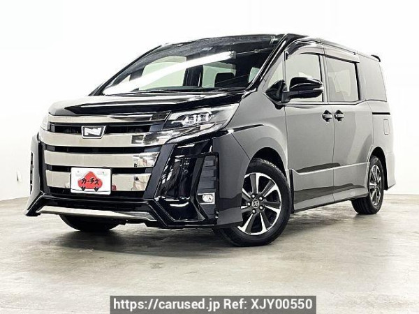 Used 2017 CVT toyota noah DBA-ZRR80W Image[0]