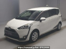 Toyota Sienta NHP170G