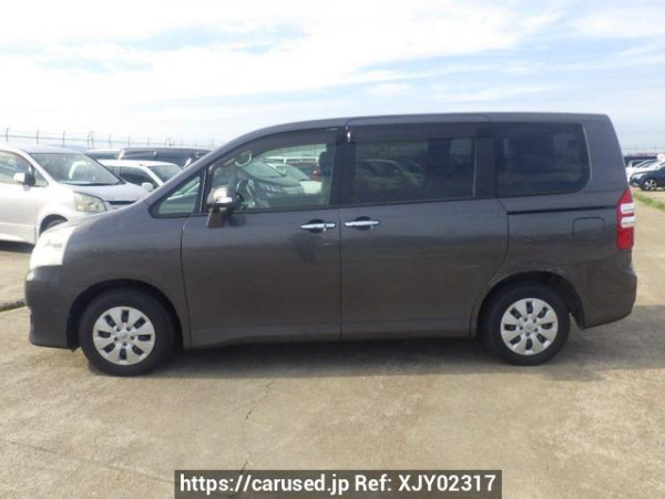 Used 2011 AT toyota noah ZRR70G Image[3]