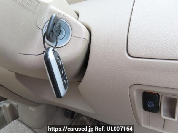 Used 2004 AT toyota raum NCZ20 Image[30]