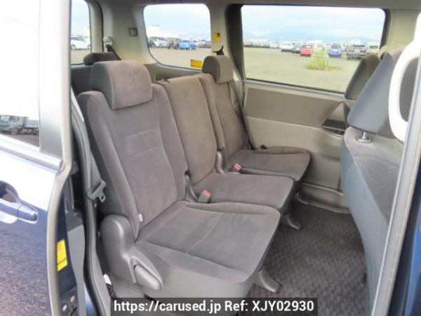 Used 2009 AT toyota noah ZRR70G Image[17]