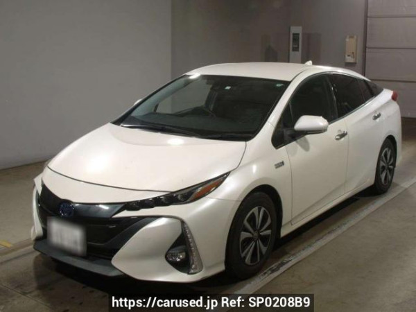 Used 2017 AT toyota prius-phv ZVW52 Image[0]