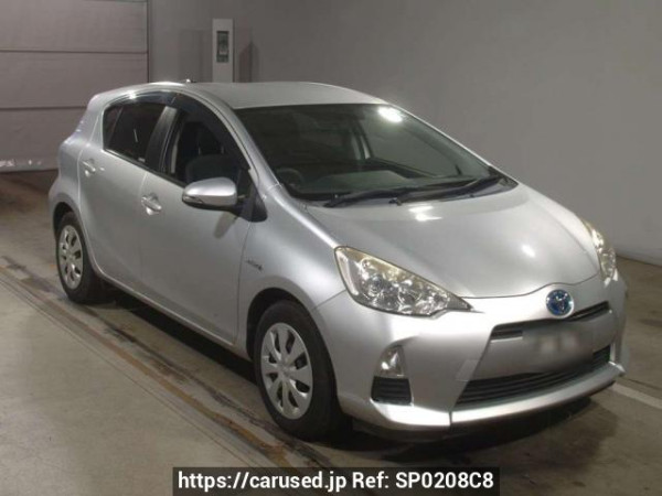 Used 2014 AT toyota aqua NHP10 Image[2]