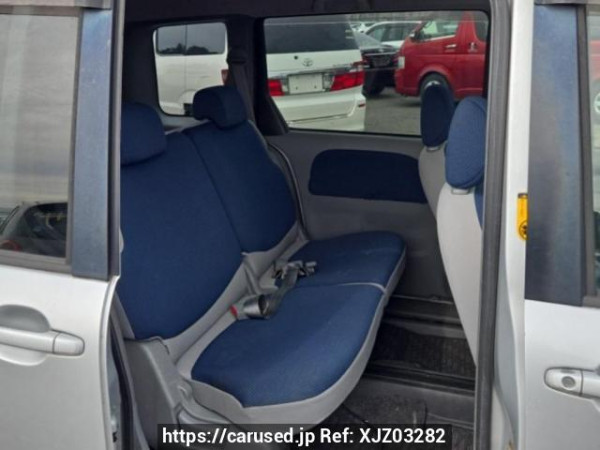 Used 2004 AT toyota sienta NCP85G Image[11]