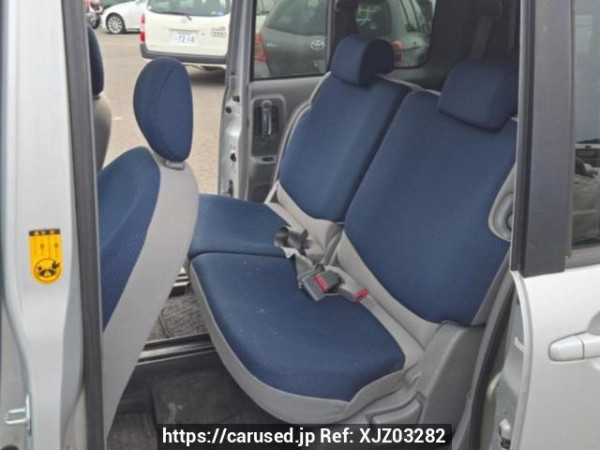 Used 2004 AT toyota sienta NCP85G Image[12]