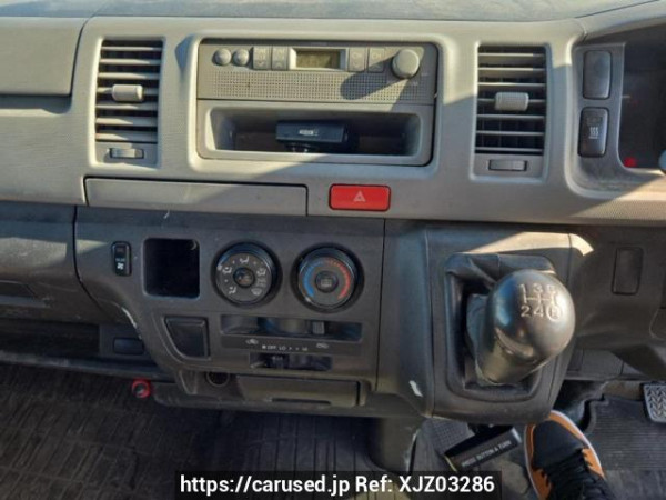 Used 2006 MT toyota hiace-van KDH205V Image[17]