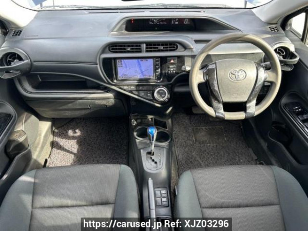 Used 2016 AT toyota aqua NHP10 Image[18]
