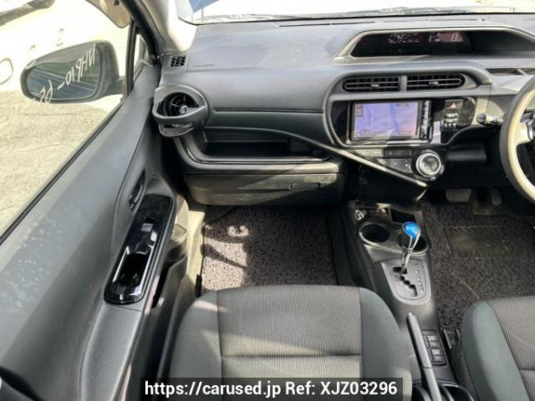Used 2016 AT toyota aqua NHP10 Image[19]